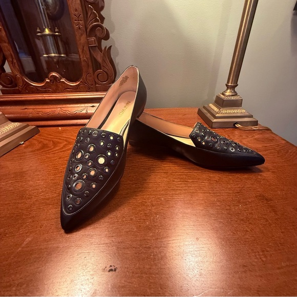 Nine West Black Leather Loafers with Cutout Detail Size 7 - Picture 2 of 9